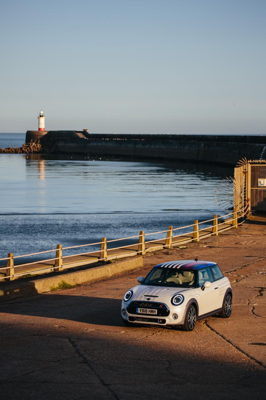  Mini Cooper S for Royal Wedding (F56) 2018 года  (фото 12 из 64)